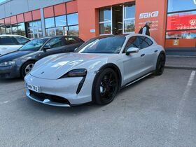 Porsche Taycan vaihtoauto