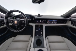 Porsche Taycan vaihtoauto