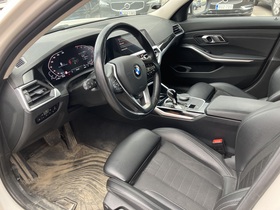 BMW 320 vaihtoauto