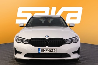 BMW 320 vaihtoauto