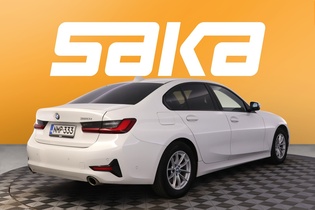 BMW 320 vaihtoauto