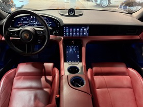 Porsche Taycan vaihtoauto