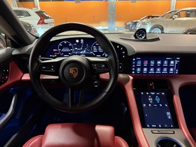 Porsche Taycan vaihtoauto