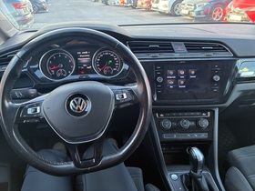 Volkswagen Touran vaihtoauto