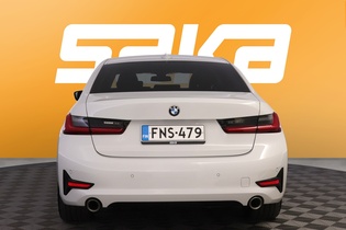 BMW 330 vaihtoauto