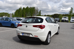 Alfa Romeo Giulietta vaihtoauto