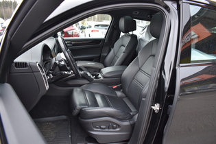 Porsche Cayenne vaihtoauto