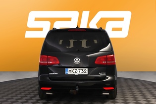 Volkswagen Touran vaihtoauto