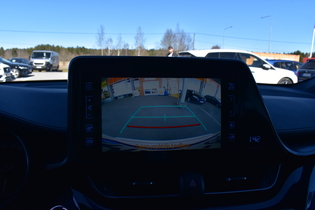 Toyota C-HR vaihtoauto