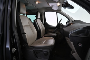 Ford Tourneo Custom vaihtoauto