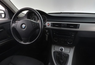BMW 320 vaihtoauto