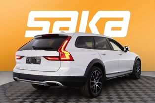 Volvo V90 Cross Country vaihtoauto