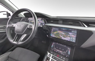 Audi Q8 e-tron vaihtoauto