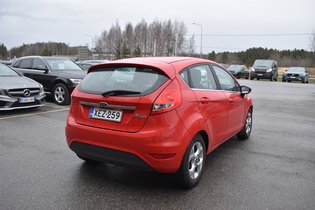 Ford Fiesta vaihtoauto