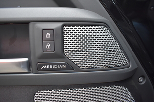 Land Rover Defender vaihtoauto