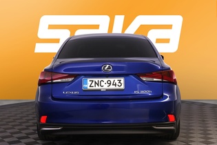 Lexus IS vaihtoauto