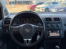 Volkswagen Touran vaihtoauto