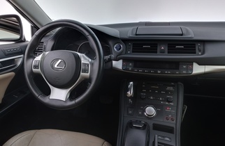 Lexus CT vaihtoauto