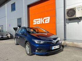 Toyota Auris vaihtoauto