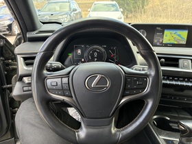 Lexus UX vaihtoauto