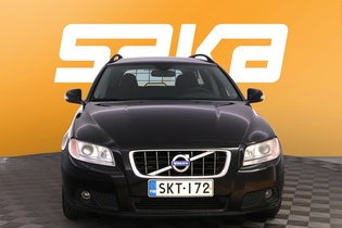 Volvo V70 vaihtoauto