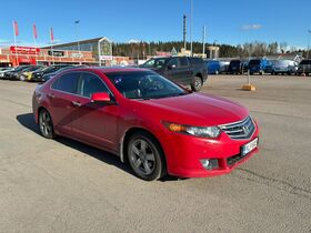 Honda Accord vaihtoauto