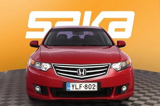 Honda Accord vaihtoauto