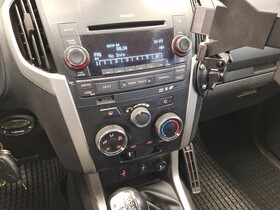 Isuzu D-Max vaihtoauto