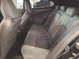 Lexus UX vaihtoauto