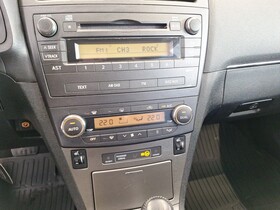 Toyota Avensis vaihtoauto