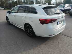 Toyota Avensis vaihtoauto