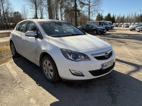 Opel Astra vaihtoauto