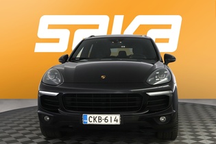 Porsche Cayenne vaihtoauto
