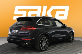 Porsche Cayenne vaihtoauto