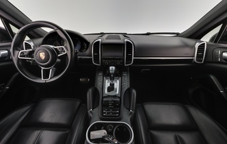 Porsche Cayenne vaihtoauto