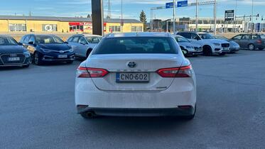 Toyota Camry vaihtoauto