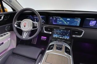 Hongqi E-HS9 vaihtoauto