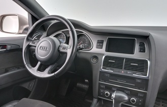 Audi Q7 vaihtoauto