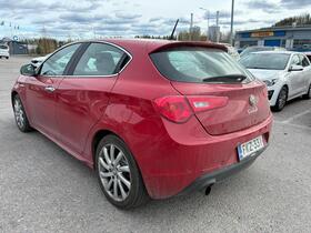 Alfa Romeo Giulietta vaihtoauto