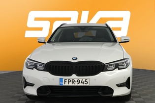 BMW 320 vaihtoauto