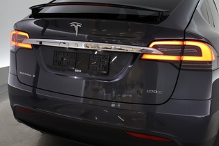 Tesla Model X vaihtoauto
