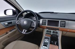 Jaguar XF vaihtoauto