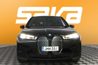 BMW iX vaihtoauto