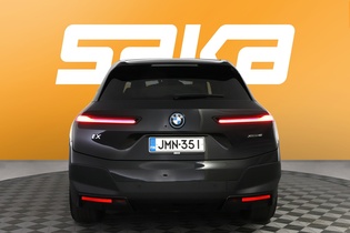 BMW iX vaihtoauto