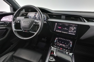 Audi e-tron vaihtoauto
