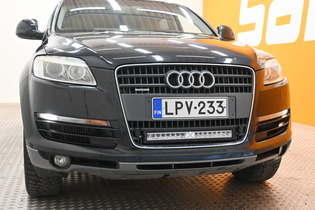 Audi Q7 vaihtoauto