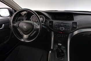 Honda Accord vaihtoauto