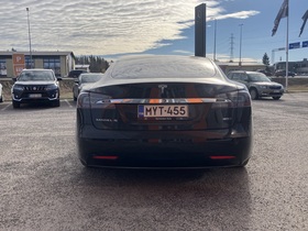 Tesla Model S vaihtoauto
