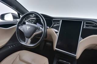 Tesla Model S vaihtoauto