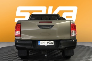 Toyota Hilux vaihtoauto